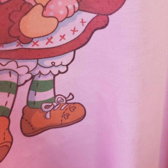 2X Strawberry Shortcake mT-shirt - Picture 3 of 5